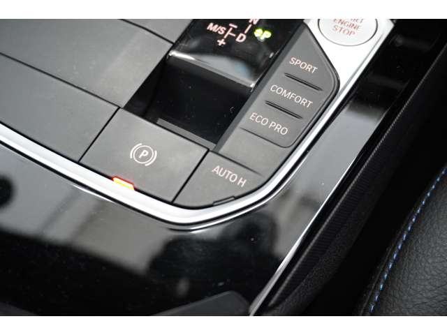 ＢＭＷ １シリーズ １１８Ｄ Ｍスポーツ エディション ジョイ プラス ディーゼルターボ R3年 (近畿) 99