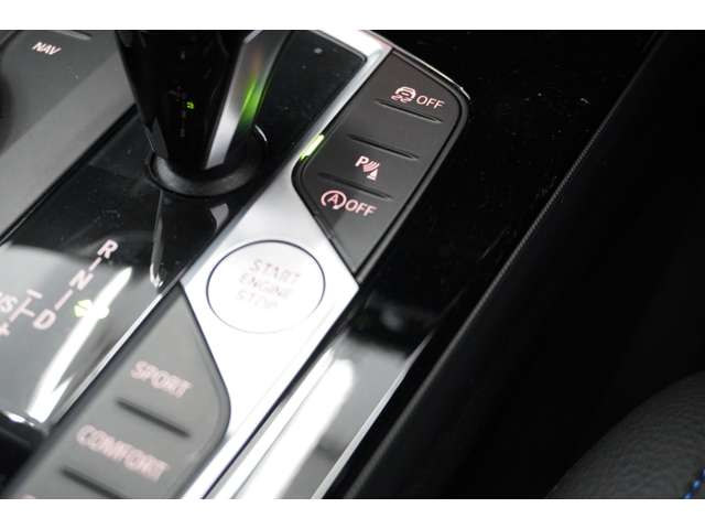 ＢＭＷ １シリーズ １１８Ｄ Ｍスポーツ エディション ジョイ プラス ディーゼルターボ R3年 (近畿) 99