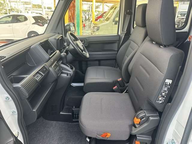 ホンダ Ｎ−ＶＡＮ ６６０ Ｌ ４ＷＤ R6年 (東海) 99