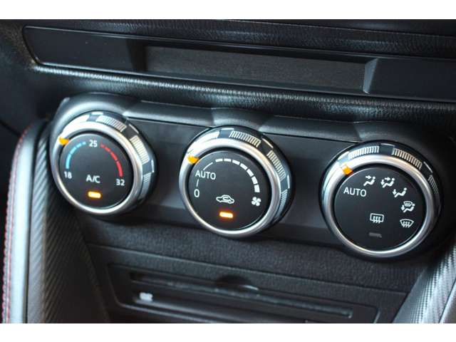 マツダ デミオ １．５ ＸＤ ツーリング ディーゼルターボ H27年 (関東) 99