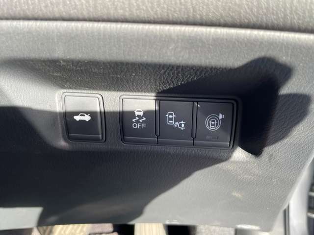 日産 フーガ ３．７ ３７０ＧＴ ＦＯＵＲ ４ＷＤ H30年 (東北) 99