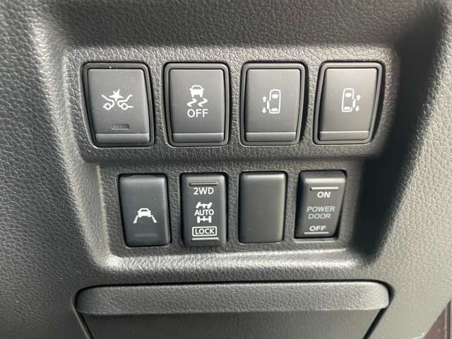 日産 エルグランド ２．５ ２５０ハイウェイスターＳ アーバンクロム ４ＷＤ R1年 (東北) 99