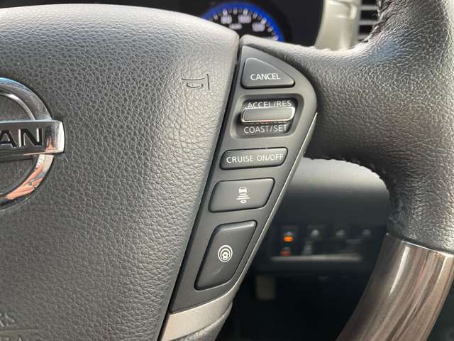 日産 エルグランド ２．５ ２５０ハイウェイスターＳ アーバンクロム ４ＷＤ R1年 (東北) 99