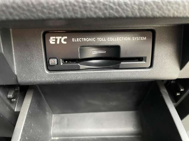 日産 エルグランド ２．５ ２５０ハイウェイスターＳ アーバンクロム ４ＷＤ R1年 (東北) 99