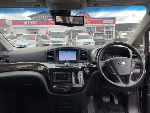 日産 エルグランド ２．５ ２５０ハイウェイスターＳ アーバンクロム ４ＷＤ R1年 (東北) 99