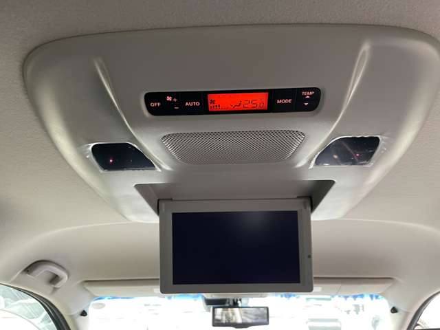 日産 エルグランド ２．５ ２５０ハイウェイスターＳ アーバンクロム ４ＷＤ R1年 (東北) 99