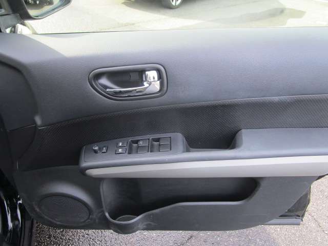 日産 エクストレイル ２．０ ２０Ｘ ４ＷＤ H24年 (関東) 99