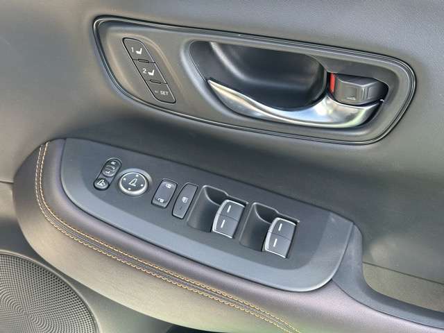 ホンダ ＺＲ－Ｖ ２．０ Ｅ：ＨＥＶ Ｚ R7年 (東海) 99