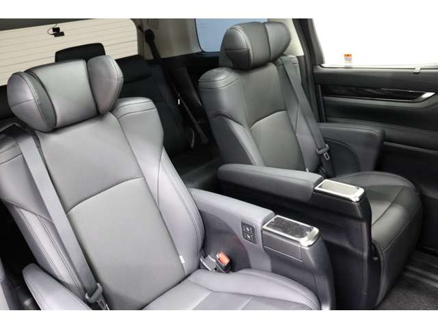 トヨタ アルファード ２．５ Ｓ Ｃパッケージ R5年 (東海) 99