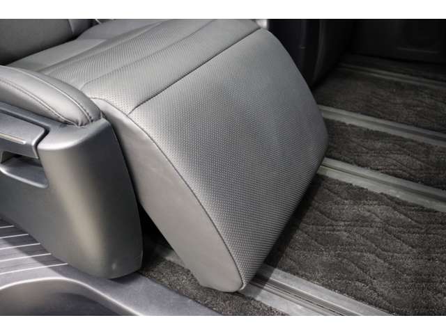 トヨタ アルファード ２．５ Ｓ Ｃパッケージ R5年 (東海) 99