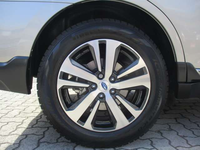 スバル レガシィアウトバック ２．５ リミテッド ４ＷＤ R1年 (中国) 99