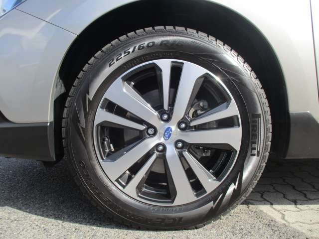 スバル レガシィアウトバック ２．５ リミテッド ４ＷＤ R1年 (中国) 99