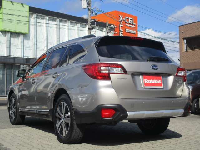 スバル レガシィアウトバック ２．５ リミテッド ４ＷＤ R1年 (中国) 99