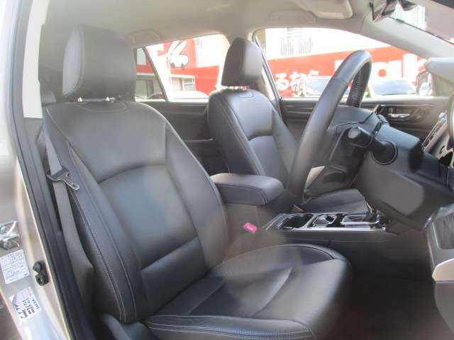 スバル レガシィアウトバック ２．５ リミテッド ４ＷＤ R1年 (中国) 99