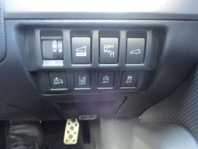 スバル レガシィアウトバック ２．５ リミテッド ４ＷＤ R1年 (中国) 99