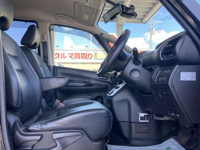 日産 セレナ ２．０ ＡＵＴＥＣＨ Ｖパッケージ ４ＷＤ H30年 (東北) 99