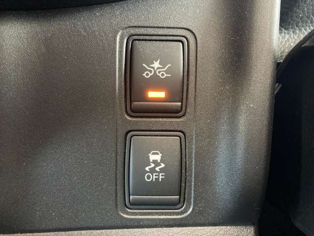 日産 セレナ ２．０ ＡＵＴＥＣＨ Ｖパッケージ ４ＷＤ H30年 (東北) 99