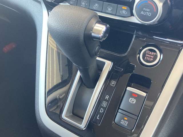 日産 セレナ ２．０ ＡＵＴＥＣＨ Ｖパッケージ ４ＷＤ H30年 (東北) 99