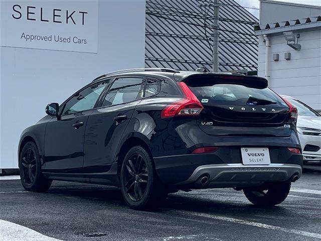 ボルボ Ｖ４０クロスカントリー Ｄ４ ダイナミック エディション ディーゼルターボ R1年 (東北) 99