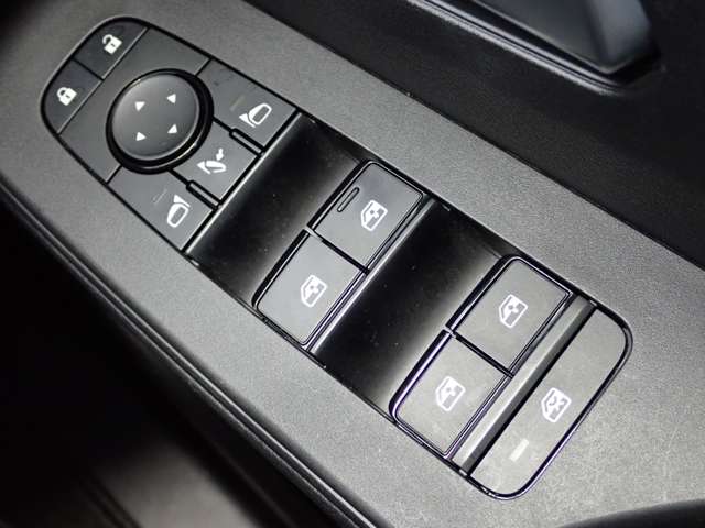 日産 セレナ ２．０ ハイウェイスターＶ R5年 (関東) 99