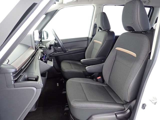 日産 セレナ ２．０ ハイウェイスターＶ R5年 (関東) 99