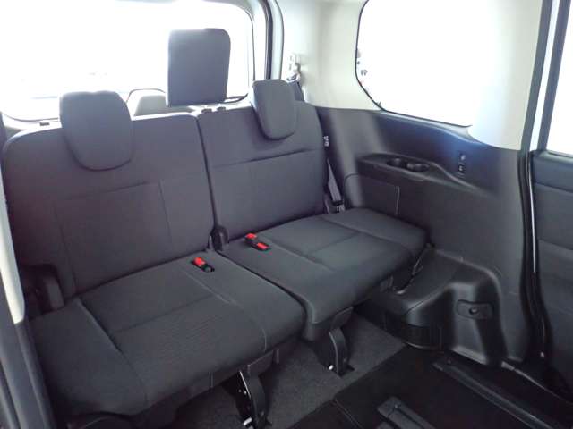 日産 セレナ ２．０ ハイウェイスターＶ R5年 (関東) 99