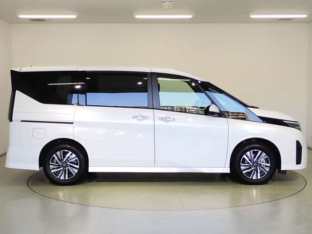 日産 セレナ ２．０ ハイウェイスターＶ R5年 (関東) 99