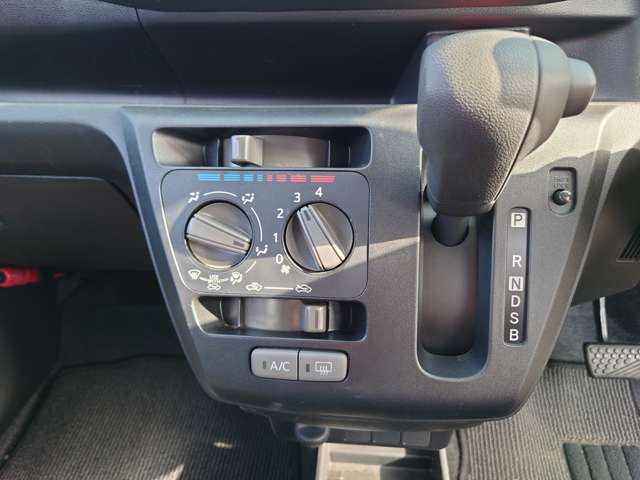 ダイハツ ミラ　イース ６６０ Ｌ ＳＡＩＩＩ H29年 (中国) 99