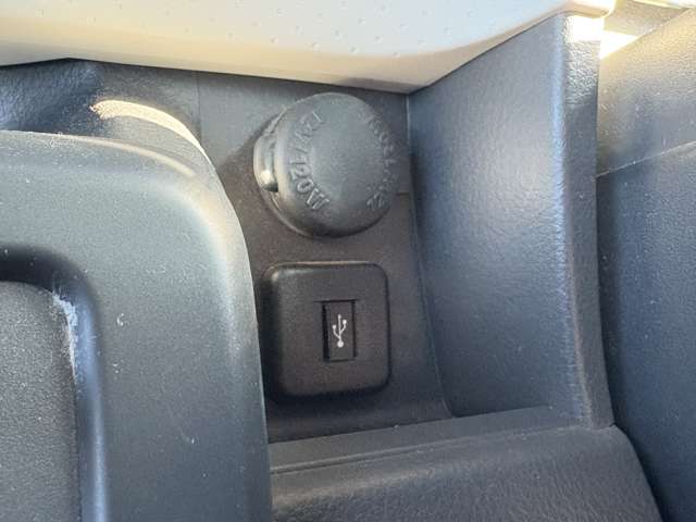 日産 モコ ６６０ Ｘ H23年 (中国) 99