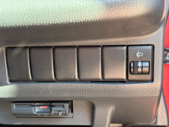 日産 モコ ６６０ Ｘ H23年 (中国) 99