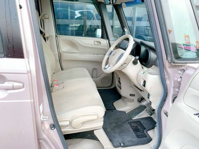 ホンダ Ｎ　ＢＯＸ ６６０ Ｇ Ｌパッケージ H26年 (九州・沖縄) 99