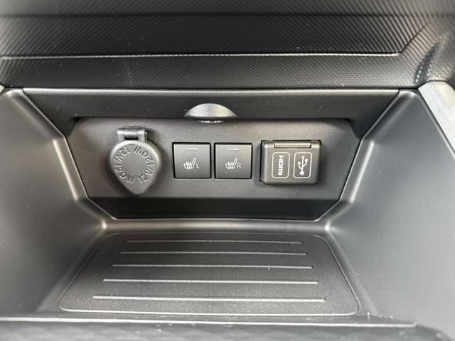 トヨタ ライズ　ハイブリッド ハイブリッド １．２ Ｚ R7年 (九州・沖縄) 99