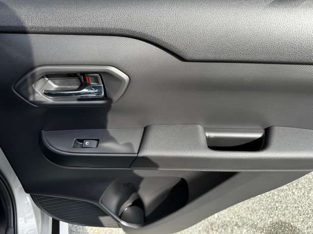 トヨタ ライズ　ハイブリッド ハイブリッド １．２ Ｚ R7年 (九州・沖縄) 99