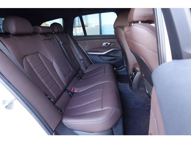 ＢＭＷ ３シリーズ ３２０Ｄ Ｘドライブ Ｍスポーツ ディーゼルターボ ４ＷＤ R3年 (近畿) 99