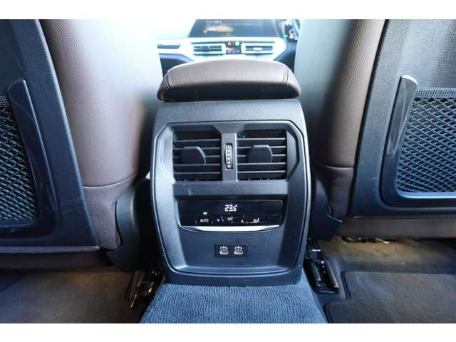 ＢＭＷ ３シリーズ ３２０Ｄ Ｘドライブ Ｍスポーツ ディーゼルターボ ４ＷＤ R3年 (近畿) 99