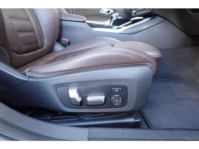 ＢＭＷ ３シリーズ ３２０Ｄ Ｘドライブ Ｍスポーツ ディーゼルターボ ４ＷＤ R3年 (近畿) 99