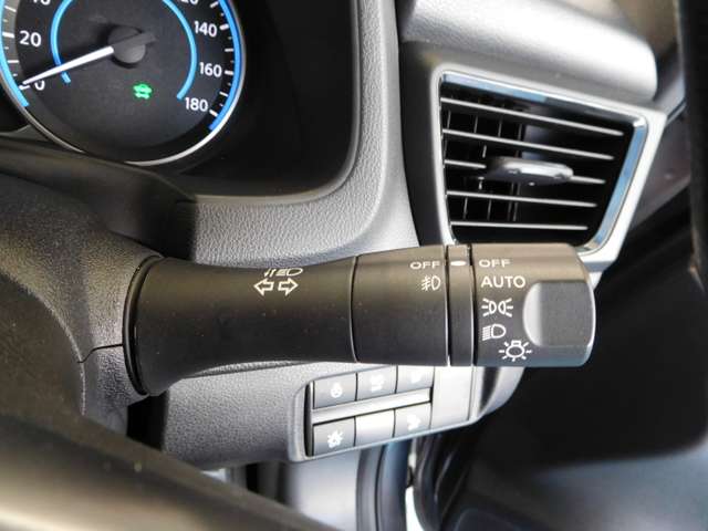 日産 リーフ Ｘ H30年 (九州・沖縄) 99