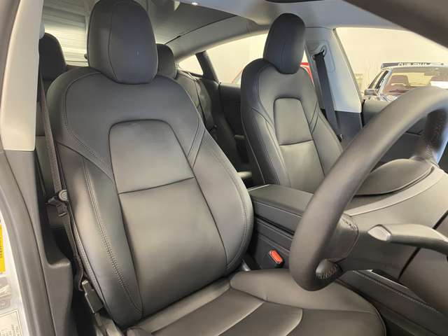 テスラ モデル３ ＲＷＤ R3年 (関東) 99