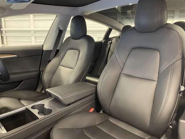 テスラ モデル３ ＲＷＤ R3年 (関東) 99