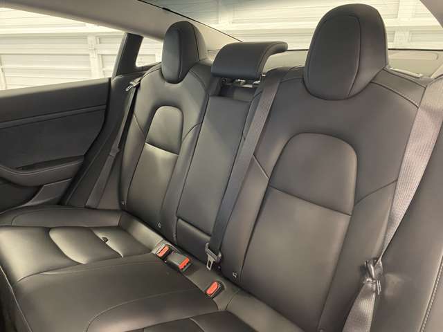 テスラ モデル３ ＲＷＤ R3年 (関東) 99