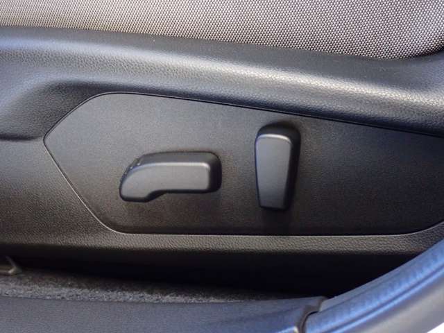 スバル インプレッサ　ハイブリッド ２．０ ＳＴ－Ｇ ４ＷＤ R5年 (関東) 99