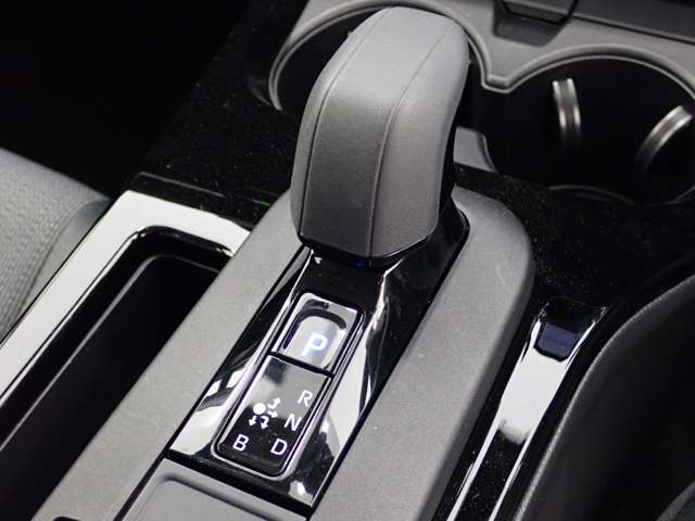 トヨタ プリウス １．８ Ｘ R5年 (関東) 99