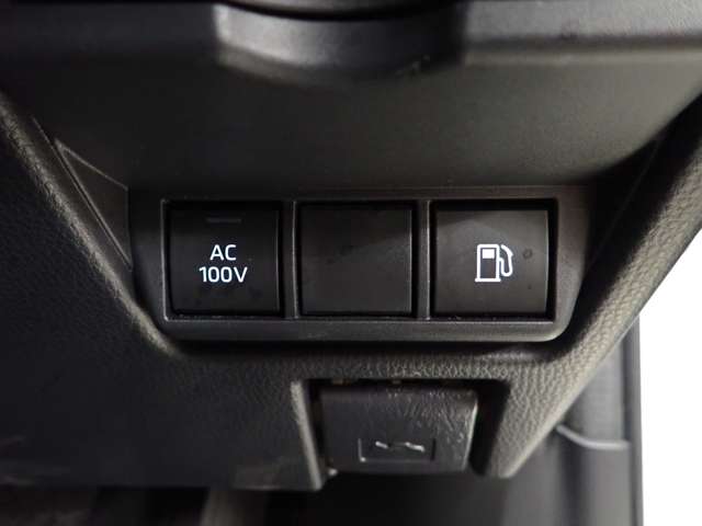 トヨタ プリウス １．８ Ｘ R5年 (関東) 99