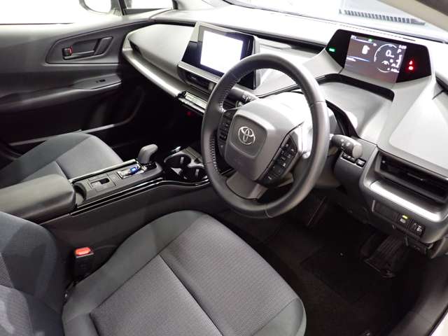 トヨタ プリウス １．８ Ｘ R5年 (関東) 99