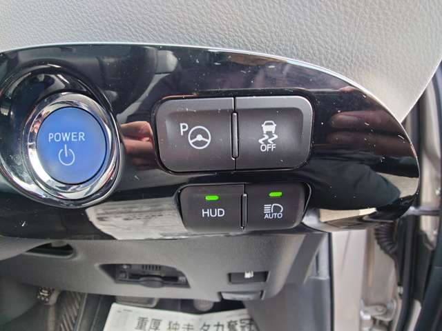 トヨタ プリウス １．８ Ａ H29年 (中国) 99