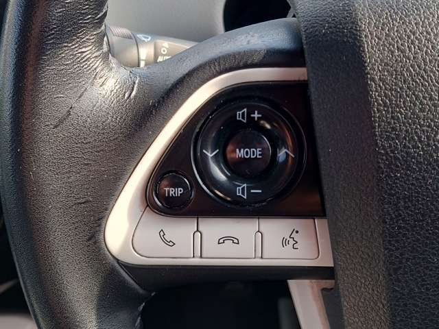 トヨタ プリウス １．８ Ａ H29年 (中国) 99