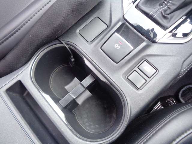 スバル インプレッサスポーツ ２．０ Ｉ－Ｓ アイサイト ４ＷＤ H30年 (中国) 99