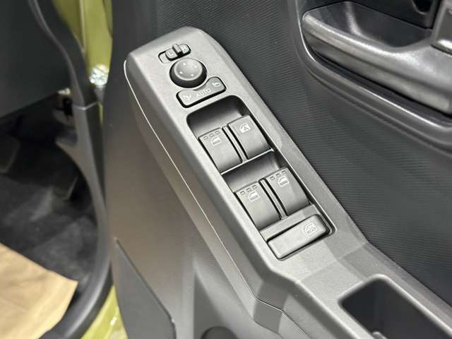 ダイハツ タフト ６６０ Ｘ R5年 (中国) 99