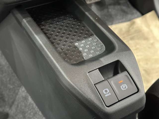 ダイハツ タフト ６６０ Ｘ R5年 (中国) 99