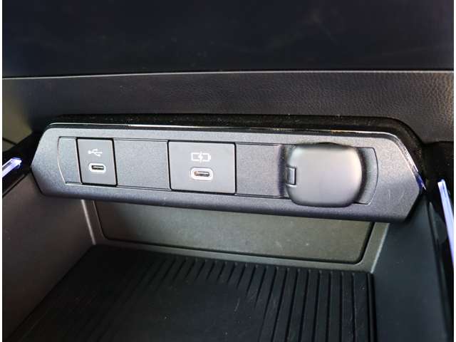 トヨタ プリウスＰＨＶ ２．０ プラグインハイブリッド Ｚ R5年 (関東) 99